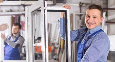 Renovarea inteligentă în 2026: când și de ce merită să schimbi tâmplăria veche